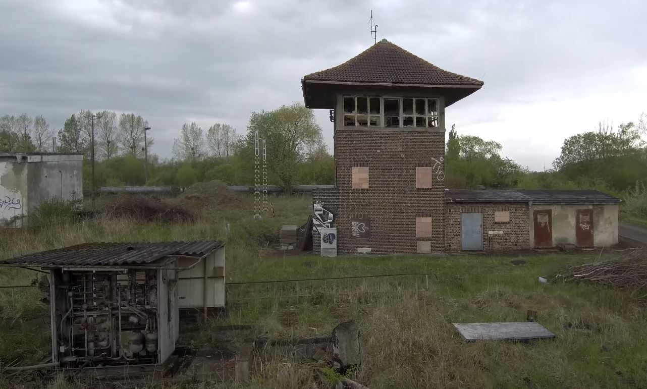Stellwerk ehemaliges Bahnbetriebswerk Stralsund